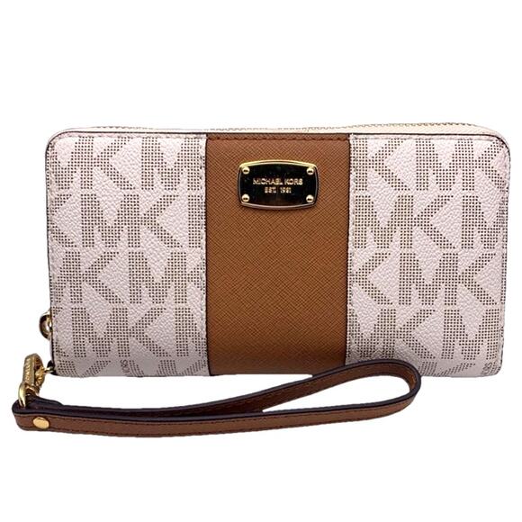 NWT Michael Kors Jet Set Long Multifunction Phone Case Wallet Wristlet main image 0